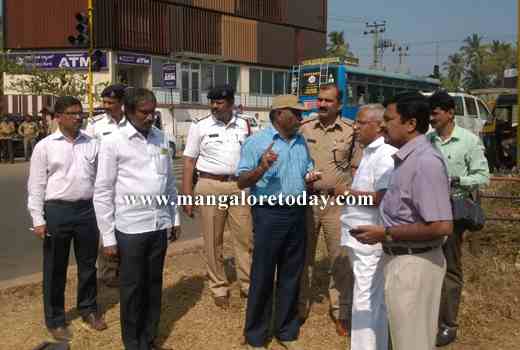 MLA Lobo inspects  prominent junctions 1